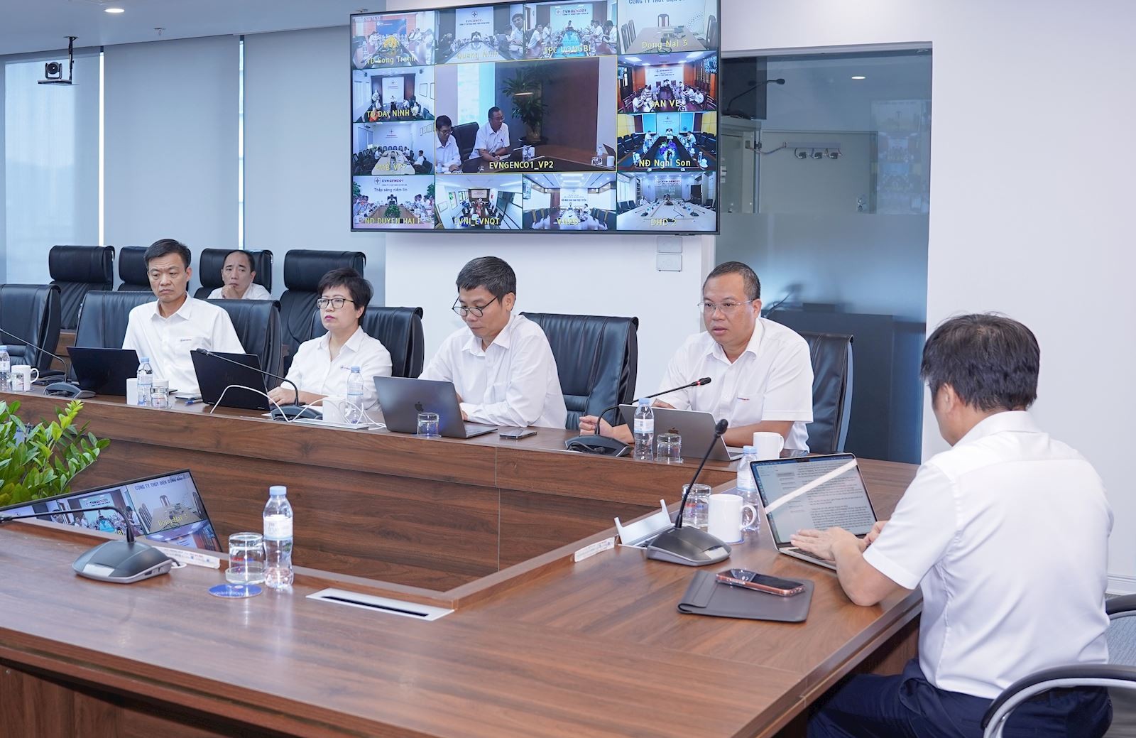 Tổng Giám đốc EVNGENCO1 Lê Hải Đăng phát biểu tại Phiên họp thứ nhất năm 2026 của Ban Chỉ đạo