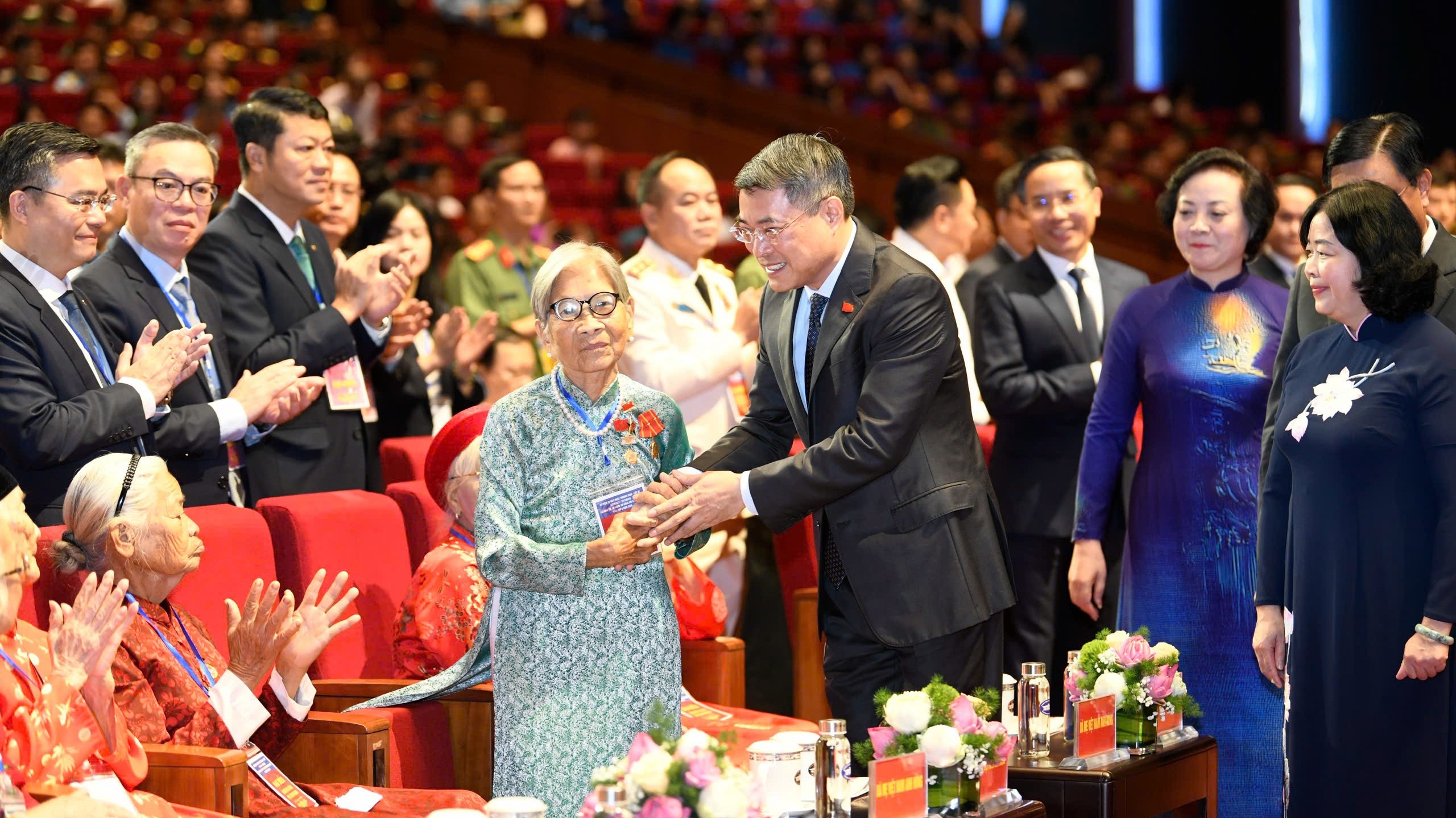 越南政府总理黎明兴：关照革命有功人员是一贯主张，体现了深刻的人文关怀