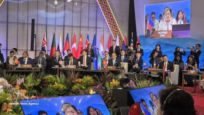 Minister of Foreign Affairs Le Hoai Trung attends the 33rd ASEAN Regional Forum (ARF-33). (Illustrative photo: VNA) Minister of Foreign Affairs Le Hoai Trung attends the 33rd ASEAN Regional Forum (ARF-33). (Illustrative photo: VNA)