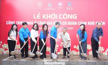 Hội hữu nghị Việt Nam - Lào tham gia hành trình tri ân người có công tại Nghệ An