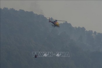 Tin quốc tế ngày 26/7: Tây Ban Nha ban bố tình trạng khẩn cấp vì cháy rừng, Trung Quốc sơ tán hơn 20.000 người ứng phó bão Noul