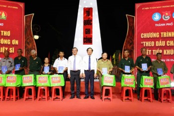 Cần Thơ: Thắp nến tri ân, tiếp nối truyền thống 