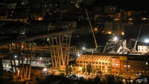 Second night of rescue efforts after deadly Italy bridge collapse