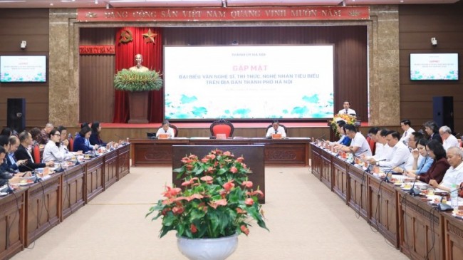 Khơi dậy nguồn lực tri thức cho giai đoạn phát triển mới của Thủ đô