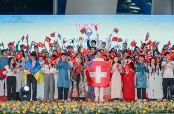 Building Bridges Connecting Overseas Vietnamese with the Homeland