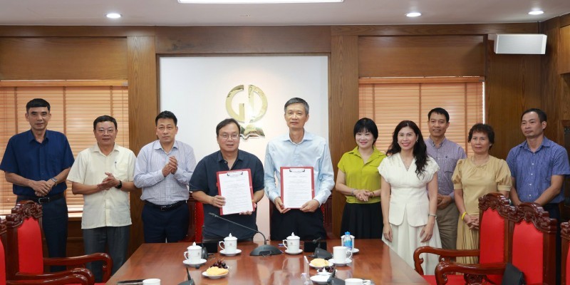 Lễ kí kết thỏa thuận giữa Nhà xuất bản Giáo dục Việt Nam và Hiệp hội Sách giáo dục và Học liệu điện tử Việt Nam
