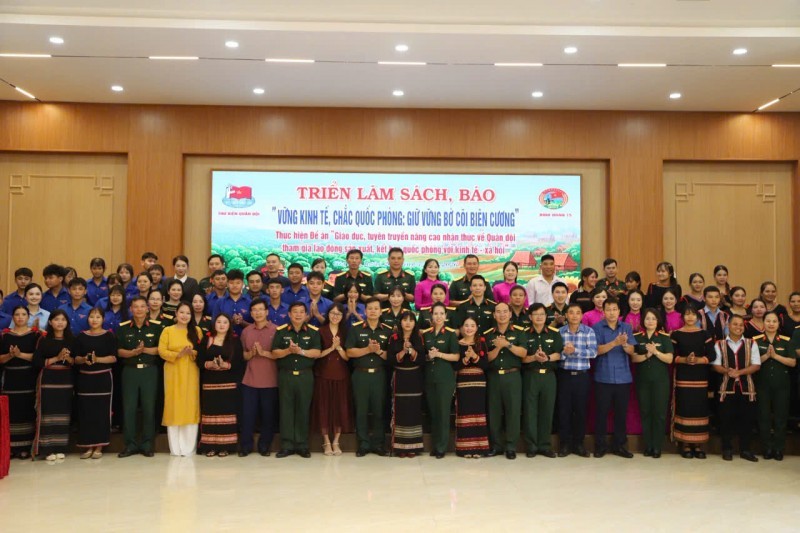 Nhà xuất bản Giáo dục Việt Nam: Đưa tri thức gần hơn với học sinh nơi biên cương