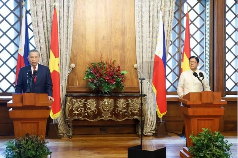 ៥០ ឆ្នាំនៃទំនាក់ទំនងការទូតវៀតណាម-ហ្វីលីពីន៖ ដំណើរផ្លូវយុទ្ធសាស្ត្រឆ្ពោះទៅកាន់អនាគតដ៏ស្រស់បំព្រង ៥០ ឆ្នាំនៃទំនាក់ទំនងការទូតវៀតណាម-ហ្វីលីពីន៖ ដំណើរផ្លូវយុទ្ធសាស្ត្រឆ្ពោះទៅកាន់អនាគតដ៏ស្រស់បំព្រង