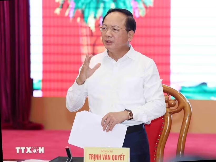 Đồng chí Trịnh Văn Quyết, Ủy viên Bộ Chính trị, Bí thư Trung ương Đảng, Trưởng Ban Tuyên giáo và Dân vận Trung ương phát biểu chỉ đạo buổi làm việc. (Ảnh: Phương Hoa/TTXVN) Đồng chí Trịnh Văn Quyết, Ủy viên Bộ Chính trị, Bí thư Trung ương Đảng, Trưởng Ban Tuyên giáo và Dân vận Trung ương phát biểu chỉ đạo buổi làm việc. (Ảnh: Phương Hoa/TTXVN)