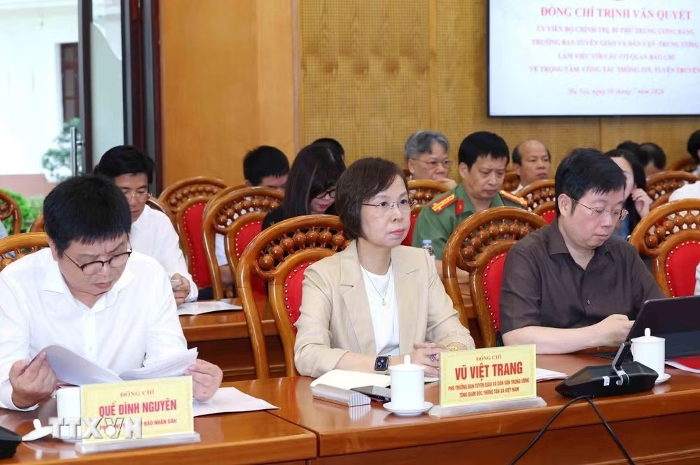 Lãnh đạo các cơ quan Thông tấn, báo chí dự buổi làm việc. (Ảnh: Phương Hoa/TTXVN) Lãnh đạo các cơ quan Thông tấn, báo chí dự buổi làm việc. (Ảnh: Phương Hoa/TTXVN)