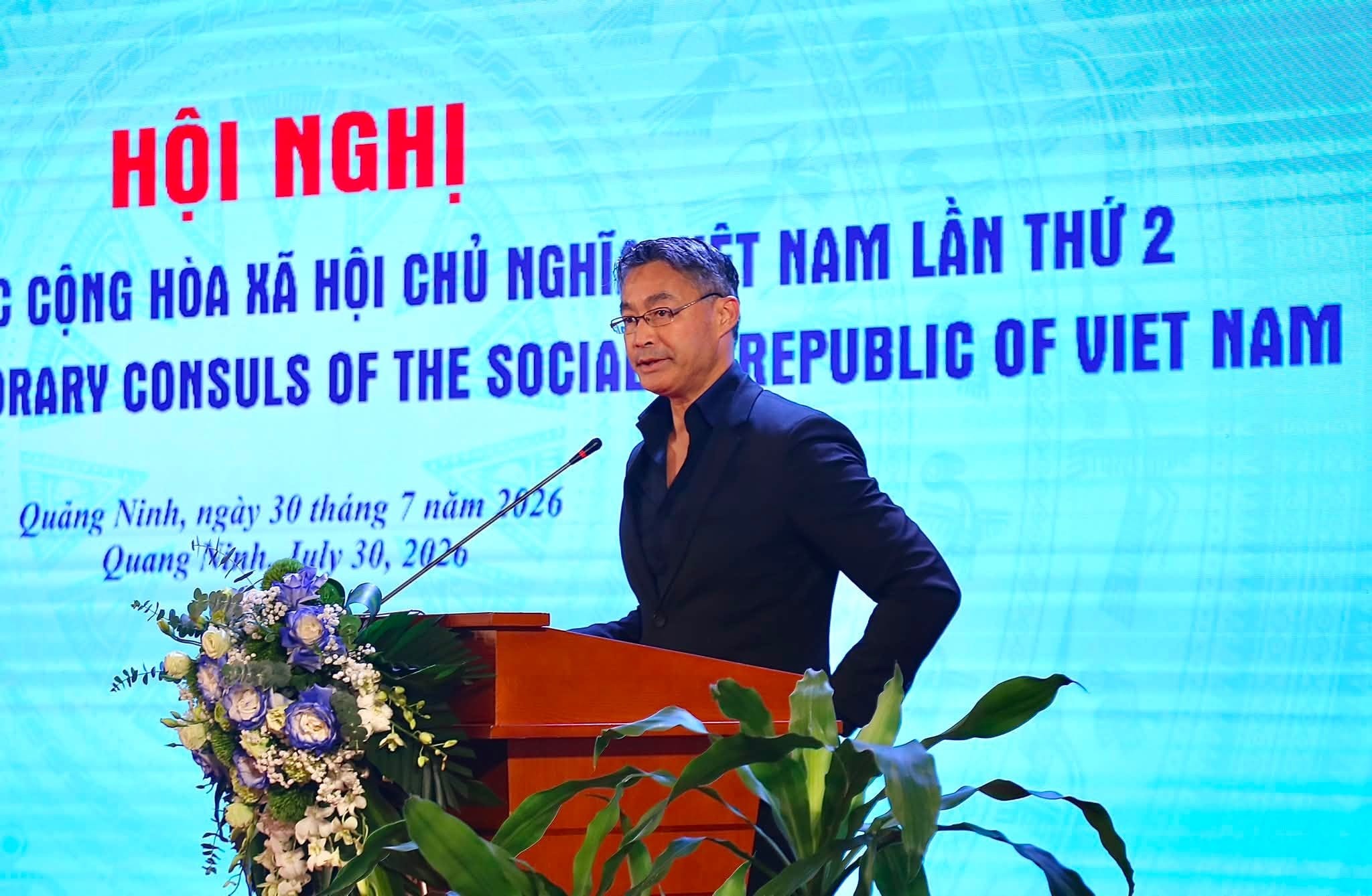 Lãnh sự danh dự bang Zug (CHLB Đức) Philipp Rösler phát biểu tại hội nghị. Ảnh: Bộ Ngoại giao Lãnh sự danh dự bang Zug (CHLB Đức) Philipp Rösler phát biểu tại hội nghị. Ảnh: Bộ Ngoại giao