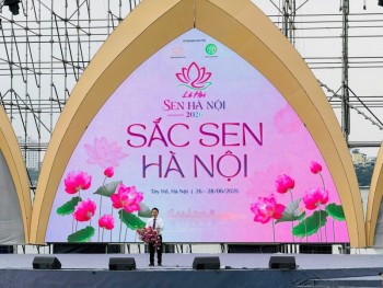 Hà Nội đón hơn 21 triệu lượt khách trong 7 tháng