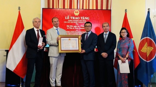 ສະມາຄົມມິດຕະພາບ ຫວຽດນາມ - ໂອຕຣິດ ເຊື່ອມໂຍງປັນຍາຊົນ ແລະ ນັກວິທະຍາສາດ