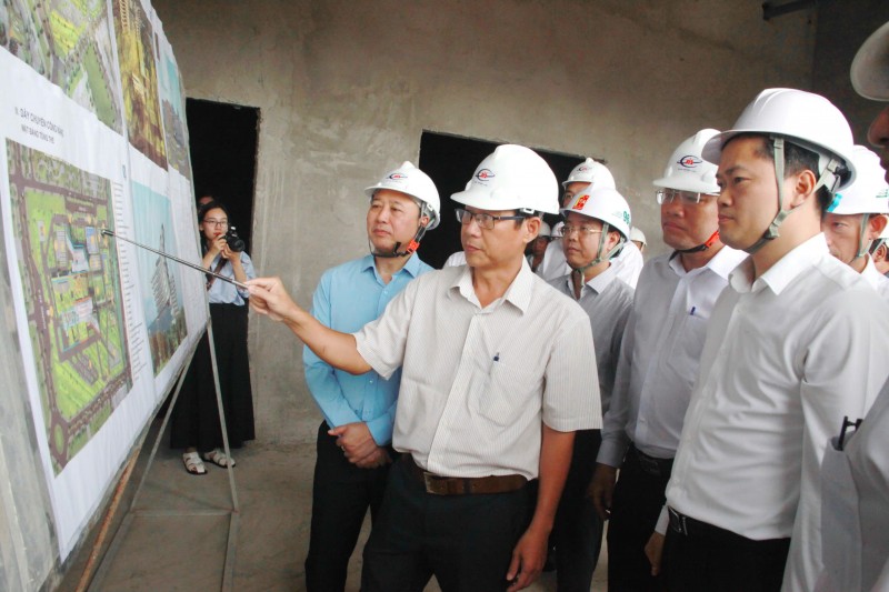 Cà Mau hướng tới xây dựng hệ thống y tế hiện đại, chuyên sâu Cà Mau hướng tới xây dựng hệ thống y tế hiện đại, chuyên sâu