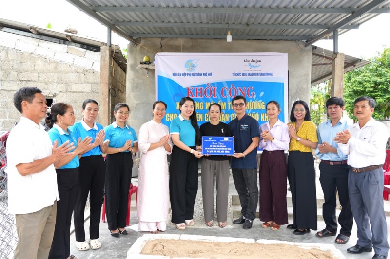 Tổ chức Trẻ em Rồng Xanh hỗ trợ xây dựng 12 “Mái ấm tình thương” tại Huế Tổ chức Trẻ em Rồng Xanh hỗ trợ xây dựng 12 “Mái ấm tình thương” tại Huế