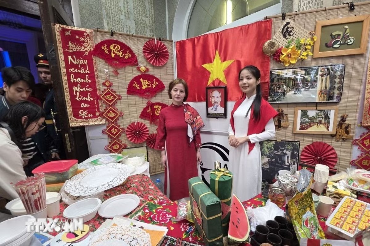 Ngoại giao văn hóa: Nét vẽ làm hoàn chỉnh bức tranh hợp tác Việt Nam-Nga Ngoại giao văn hóa: Nét vẽ làm hoàn chỉnh bức tranh hợp tác Việt Nam-Nga