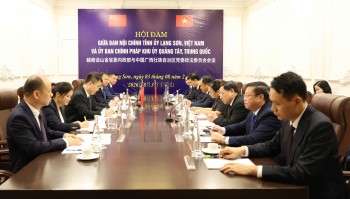 谅山与广西（中国）加强政法合作维护边境稳定