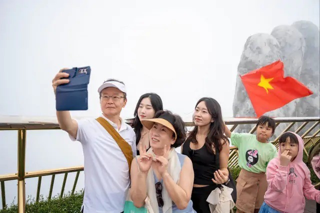 Vietnam targets to attract 25 million foreign arrivals in 2026.