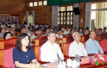 ប្រតិភូជិត ២០០ រូប ត្រូវបានធ្វើបច្ចុប្បន្នភាពគោលនយោបាយកិច្ចការបរទេស និងការងារការទូតប្រជាជន