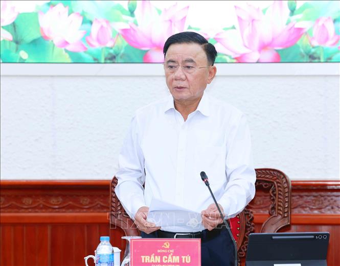 Tăng cường sự lãnh đạo của Đảng và phát huy vai trò của các hội quần chúng