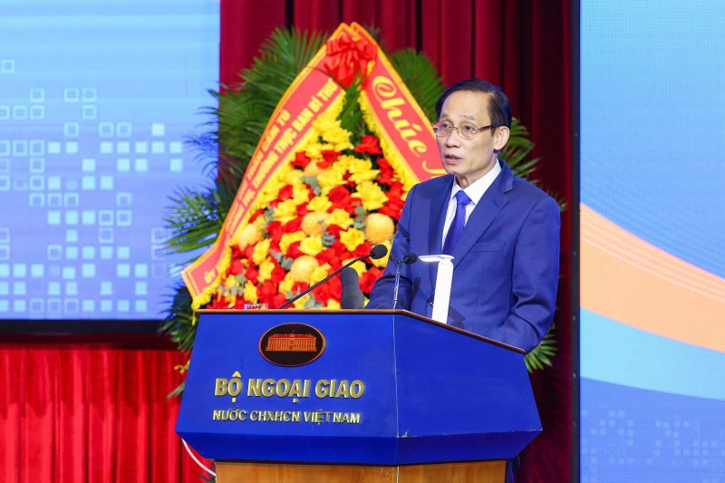 Đổi mới mạnh mẽ đối ngoại nhân dân theo hướng chủ động, kiến tạo, gắn kết và phục vụ trực tiếp nhiệm vụ phát triển Đổi mới mạnh mẽ đối ngoại nhân dân theo hướng chủ động, kiến tạo, gắn kết và phục vụ trực tiếp nhiệm vụ phát triển