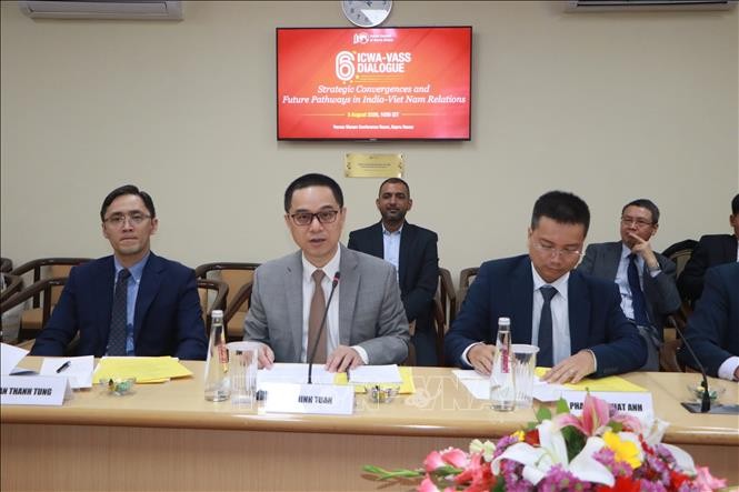 Phó Chủ tịch Viện Hàn lâm Khoa học Xã hội Việt Nam Tạ Minh Tuấn
