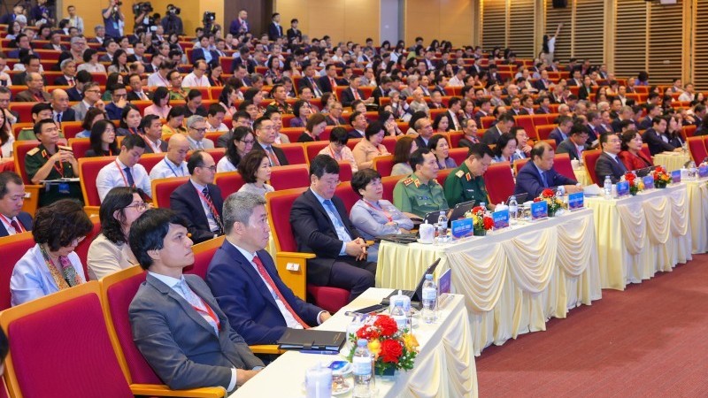 ປັບປຸງວຽກງານການຕ່າງປະເທດປະຊາຊົນຢ່າງເຂັ້ມແຂງ ເພື່ອການພັດທະນາ