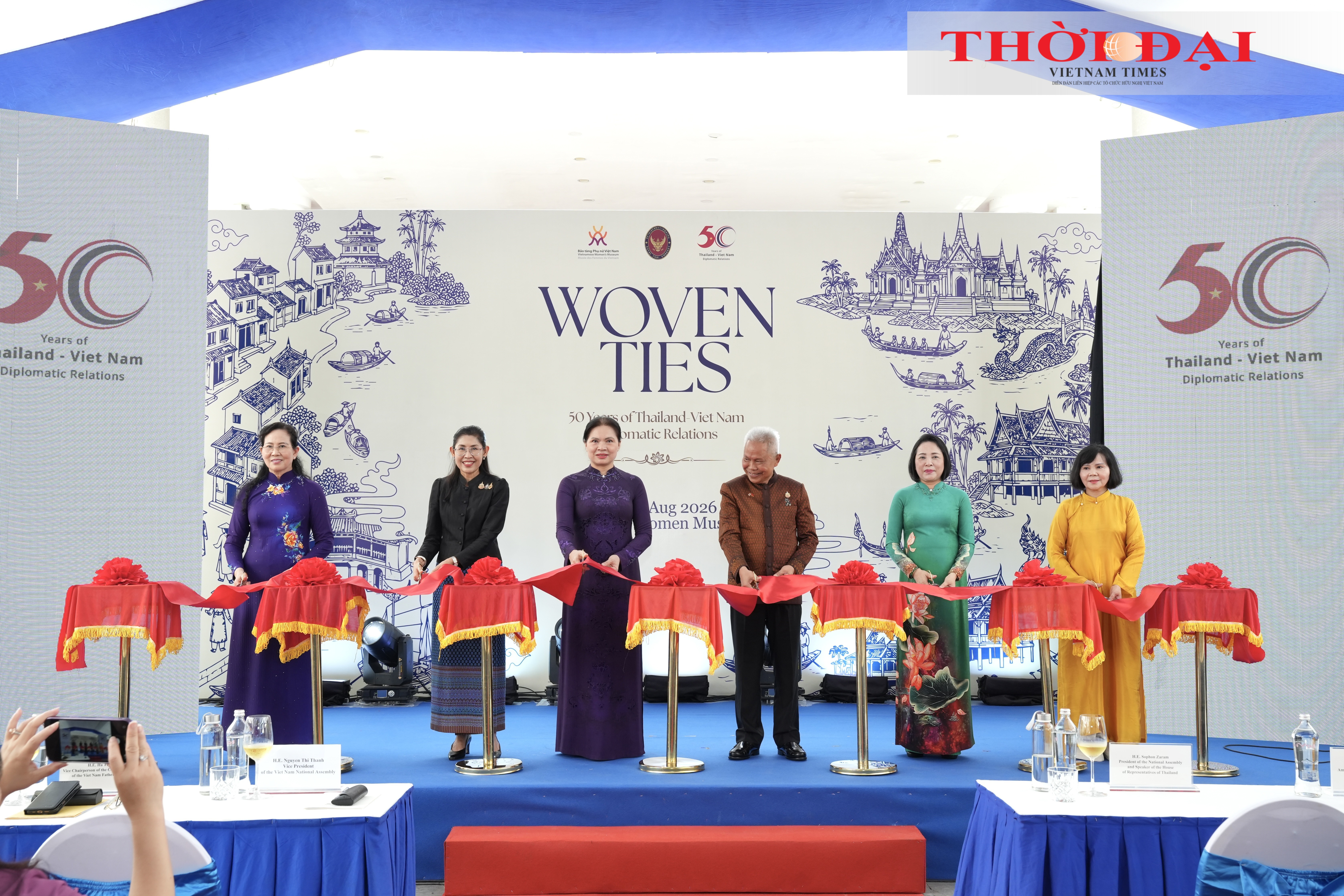 Traditional Attire Tells Story of 50 Years of Vietnam-Thailand Relations Traditional Attire Tells Story of 50 Years of Vietnam-Thailand Relations