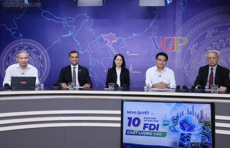 Experts discuss Resolution 10 and the development of a high-quality FDI ecosystem at a seminar on August 7. Photo: VGP Experts discuss Resolution 10 and the development of a high-quality FDI ecosystem at a seminar on August 7. Photo: VGP
