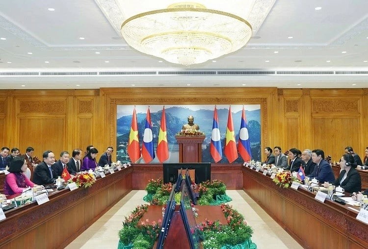 ຂີດໝາຍຂອງປະທານ ໄຊສົມພອນ ພົມວິຫານ ໃນສາຍພົວພັນ ຫວຽດນາມ - ລາວ