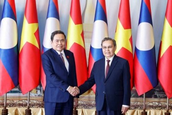 ຂີດໝາຍຂອງປະທານ ໄຊສົມພອນ ພົມວິຫານ ໃນສາຍພົວພັນ ຫວຽດນາມ - ລາວ