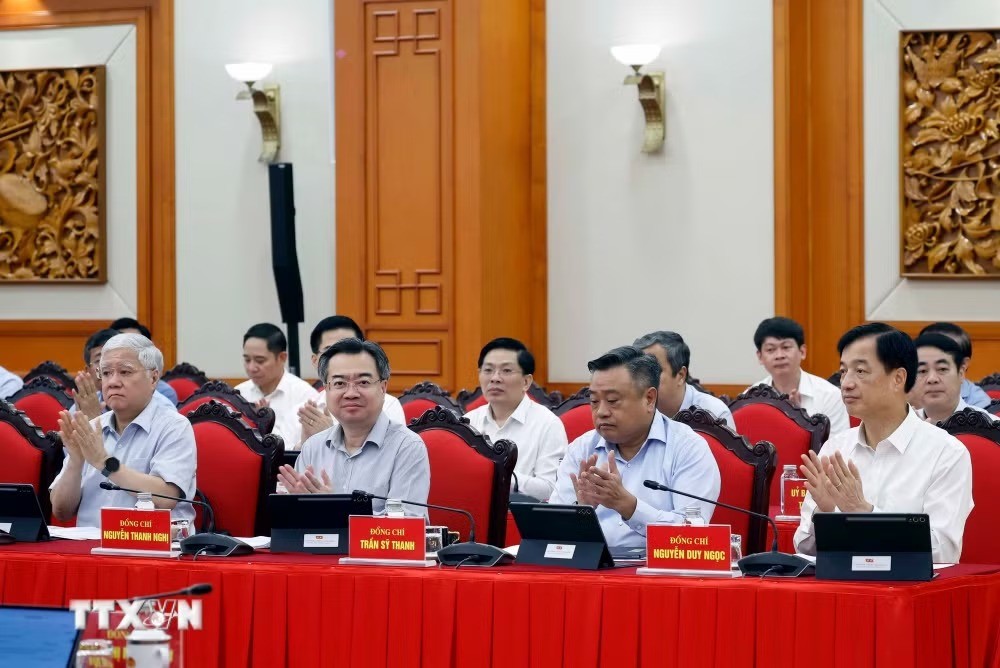 Các đại biểu tham dự Phiên họp thứ nhất Ban Chỉ đạo Trung ương về tổng kết thực tiễn và nghiên cứu sửa đổi, bổ sung Điều lệ Đảng. (Ảnh: Thống Nhất/TTXVN)