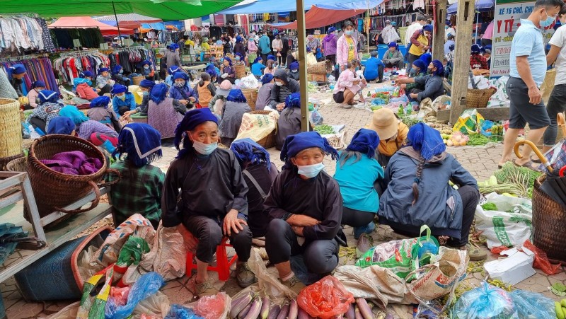 Y Ty Market. (Photo: Lao Cai Tourism) Y Ty Market. (Photo: Lao Cai Tourism)