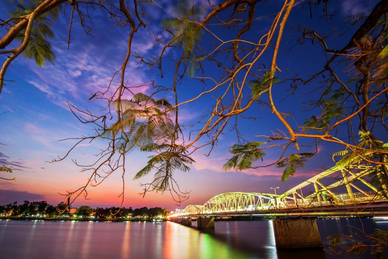 The charming of Huong river. (Photo: Department of Culture, Sports and Tourism of Hue City)