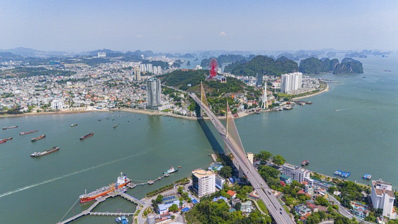 Thiếu tướng Nguyễn Tiến Trung: Lực lượng công an sẽ phục vụ hiệu quả sự phát triển của Quảng Ninh Thiếu tướng Nguyễn Tiến Trung: Lực lượng công an sẽ phục vụ hiệu quả sự phát triển của Quảng Ninh