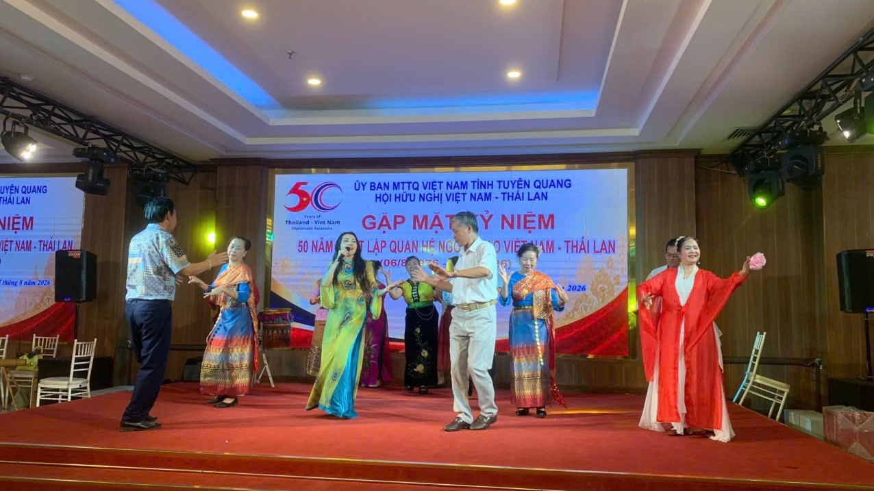 Gắn hoạt động hữu nghị nhân dân với chiến lược “Ba kết nối”