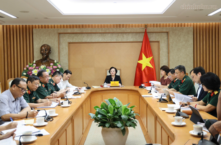 Phó Thủ tướng Phạm Thị Thanh Trà chủ trì buổi làm việc về một số nhiệm vụ trọng tâm của Ban Chỉ đạo quốc gia tìm kiếm, quy tập, xác định danh tính hài cốt liệt sĩ, ngày 13/8 - Ảnh: chinhphu.vn/Thu Giang Phó Thủ tướng Phạm Thị Thanh Trà chủ trì buổi làm việc về một số nhiệm vụ trọng tâm của Ban Chỉ đạo quốc gia tìm kiếm, quy tập, xác định danh tính hài cốt liệt sĩ, ngày 13/8 - Ảnh: chinhphu.vn/Thu Giang