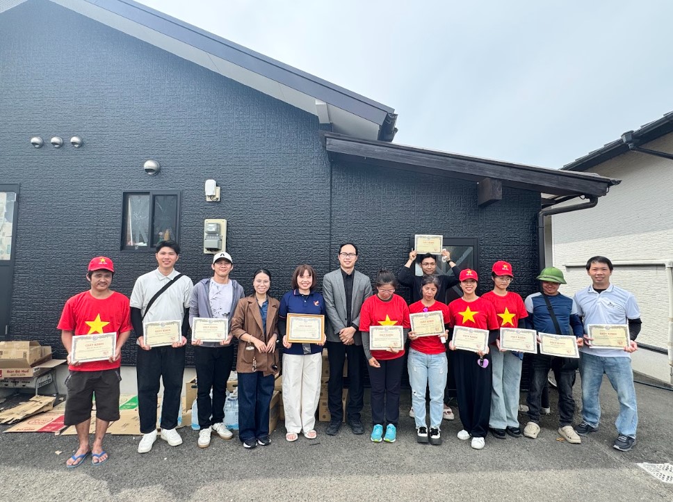 Hỗ trợ người Việt sau động đất Kumamoto (Nhật Bản) Hỗ trợ người Việt sau động đất Kumamoto (Nhật Bản)