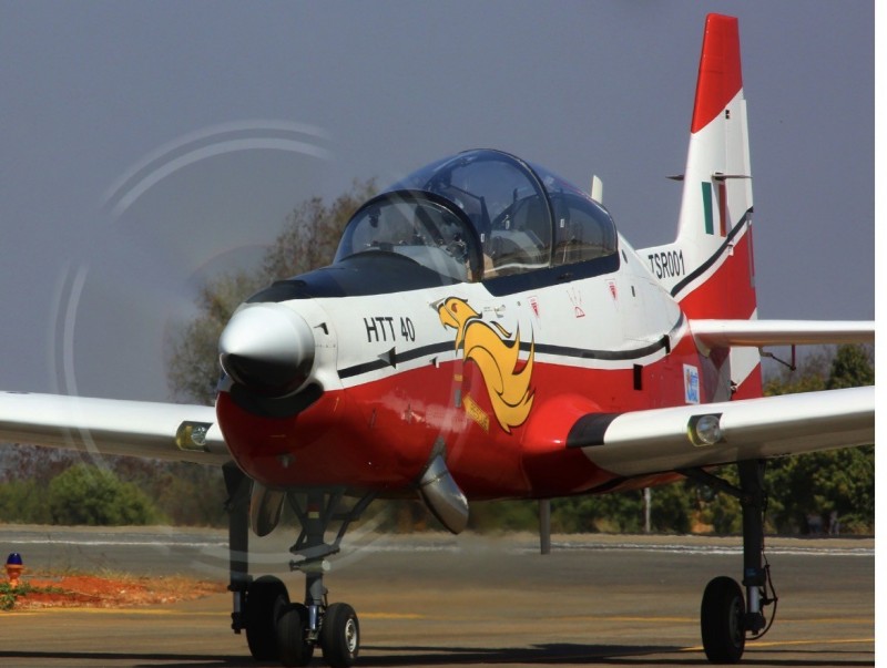 India seeks 150 aircraft to replace Hawk Mk-132