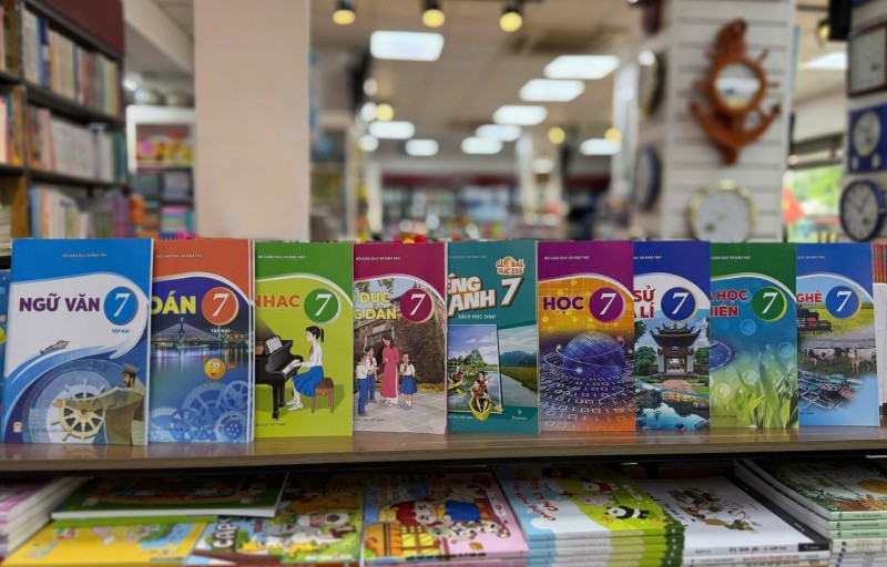 NXBGD Việt Nam chủ động nguồn cung, đảm bảo đủ sách giáo khoa cho học sinh trước thềm năm học mới 2026-2027 NXBGD Việt Nam chủ động nguồn cung, đảm bảo đủ sách giáo khoa cho học sinh trước thềm năm học mới 2026-2027