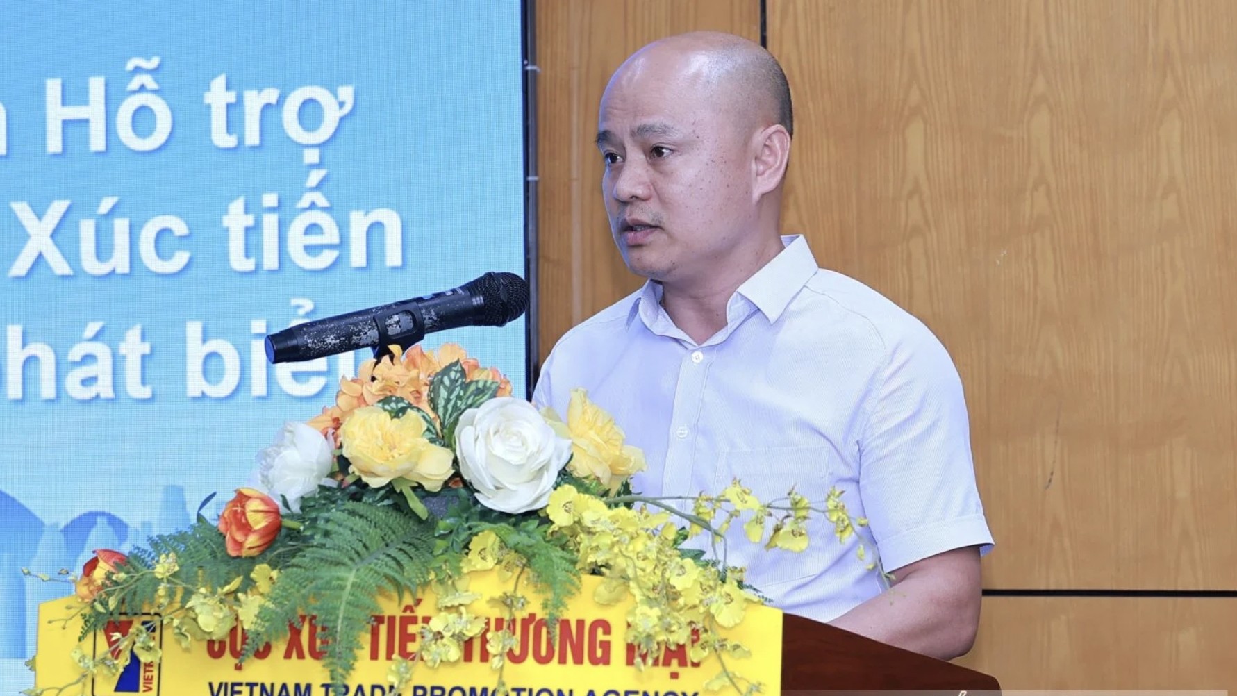 通过2026年越南-中国红河边境经济贸易旅游交易会促进越中贸易