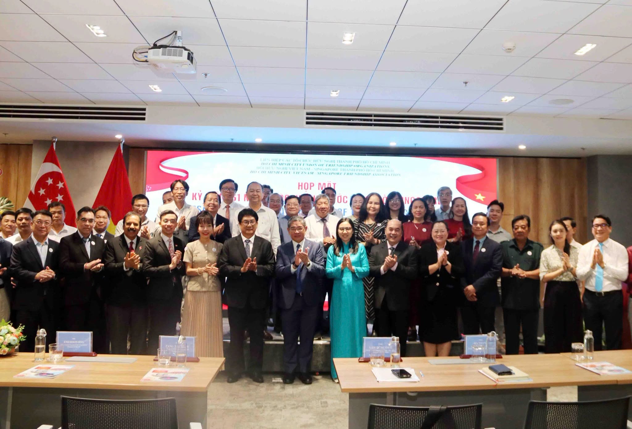 Building Shared Space for Vietnam-Singapore Friendship