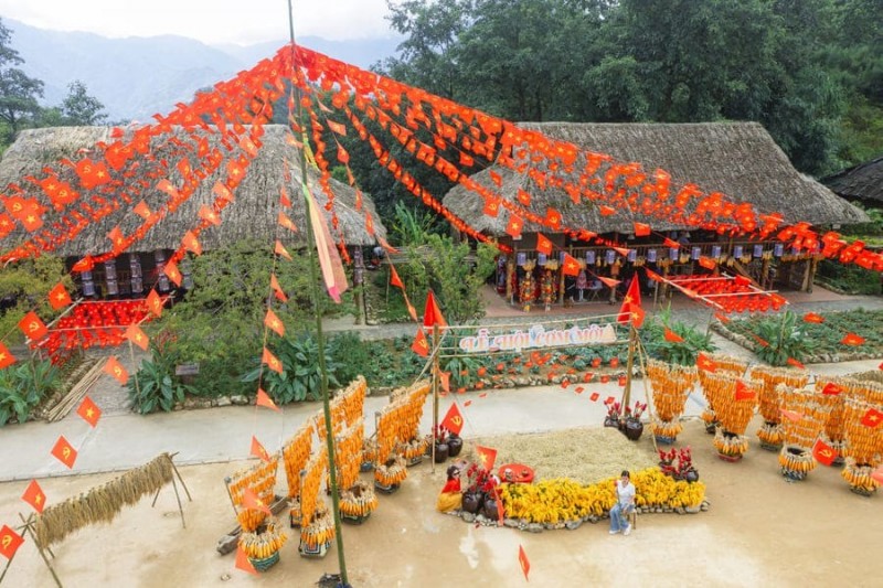 ບັນດາສະຖານທີ່ທ່ອງທ່ຽວດຶງດູດນັກທ່ອງທ່ຽວໃນໂອກາດວັນຊາດ 2/9 ບັນດາສະຖານທີ່ທ່ອງທ່ຽວດຶງດູດນັກທ່ອງທ່ຽວໃນໂອກາດວັນຊາດ 2/9