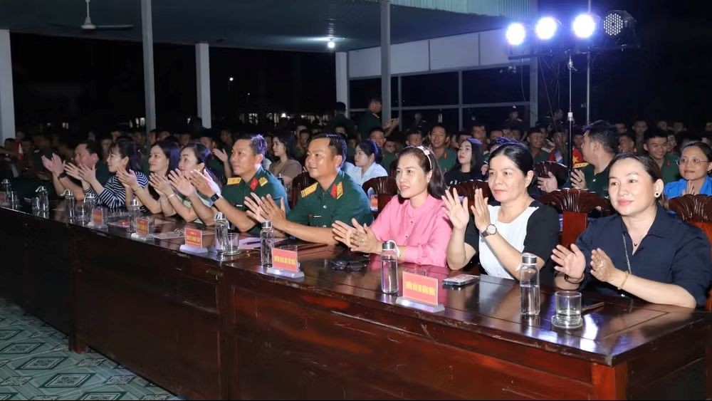Delegates attend the “International Lao and Cambodian Dances” competition (Photo: Nhut Luan/People's Newspaper). Delegates attend the “International Lao and Cambodian Dances” competition (Photo: Nhut Luan/People's Newspaper).