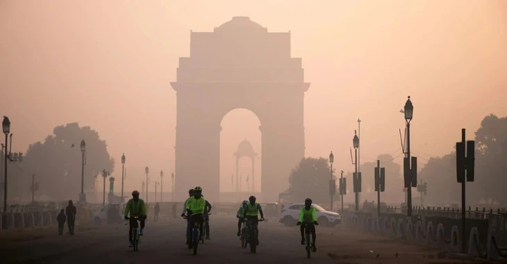 Ô nhiễm không khí gây ra tình trạng giảm tầm nhìn ở bang New Delhi, Ấn Độ. (Ảnh: IQAIR) Ô nhiễm không khí gây ra tình trạng giảm tầm nhìn ở bang New Delhi, Ấn Độ. (Ảnh: IQAIR)
