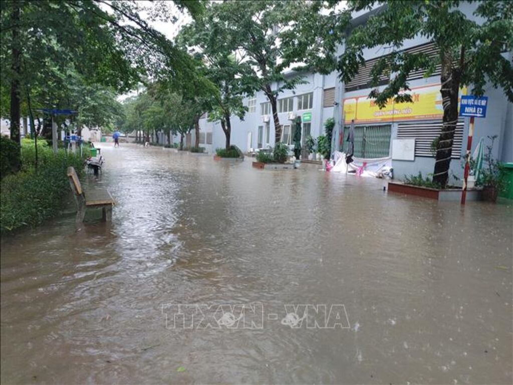 Bão số 4 gây mưa lớn, nhiều địa phương chủ động di dời dân và phòng ngừa rủi ro Bão số 4 gây mưa lớn, nhiều địa phương chủ động di dời dân và phòng ngừa rủi ro
