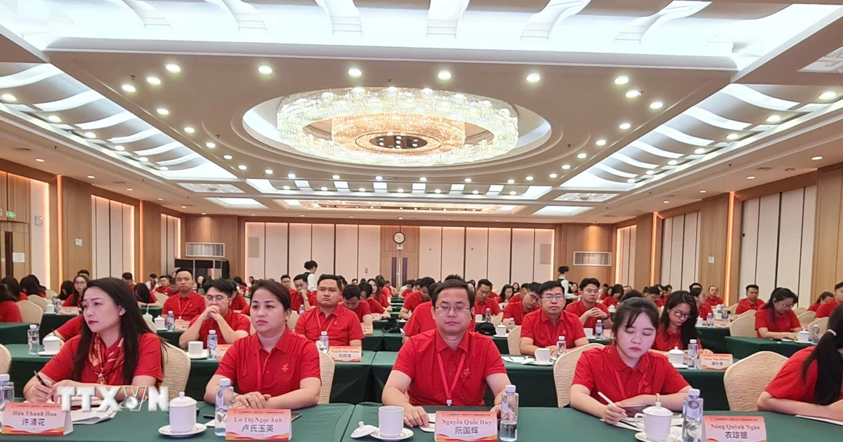 越南青年探寻胡志明主席在中国的革命足迹
