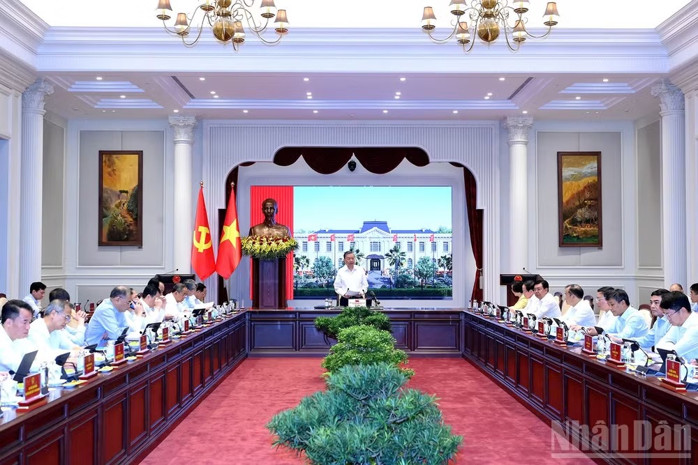 Tổng Bí thư, Chủ tịch nước Tô Lâm chủ trì cuộc làm việc. (Ảnh: Đăng Khoa) Tổng Bí thư, Chủ tịch nước Tô Lâm chủ trì cuộc làm việc. (Ảnh: Đăng Khoa)