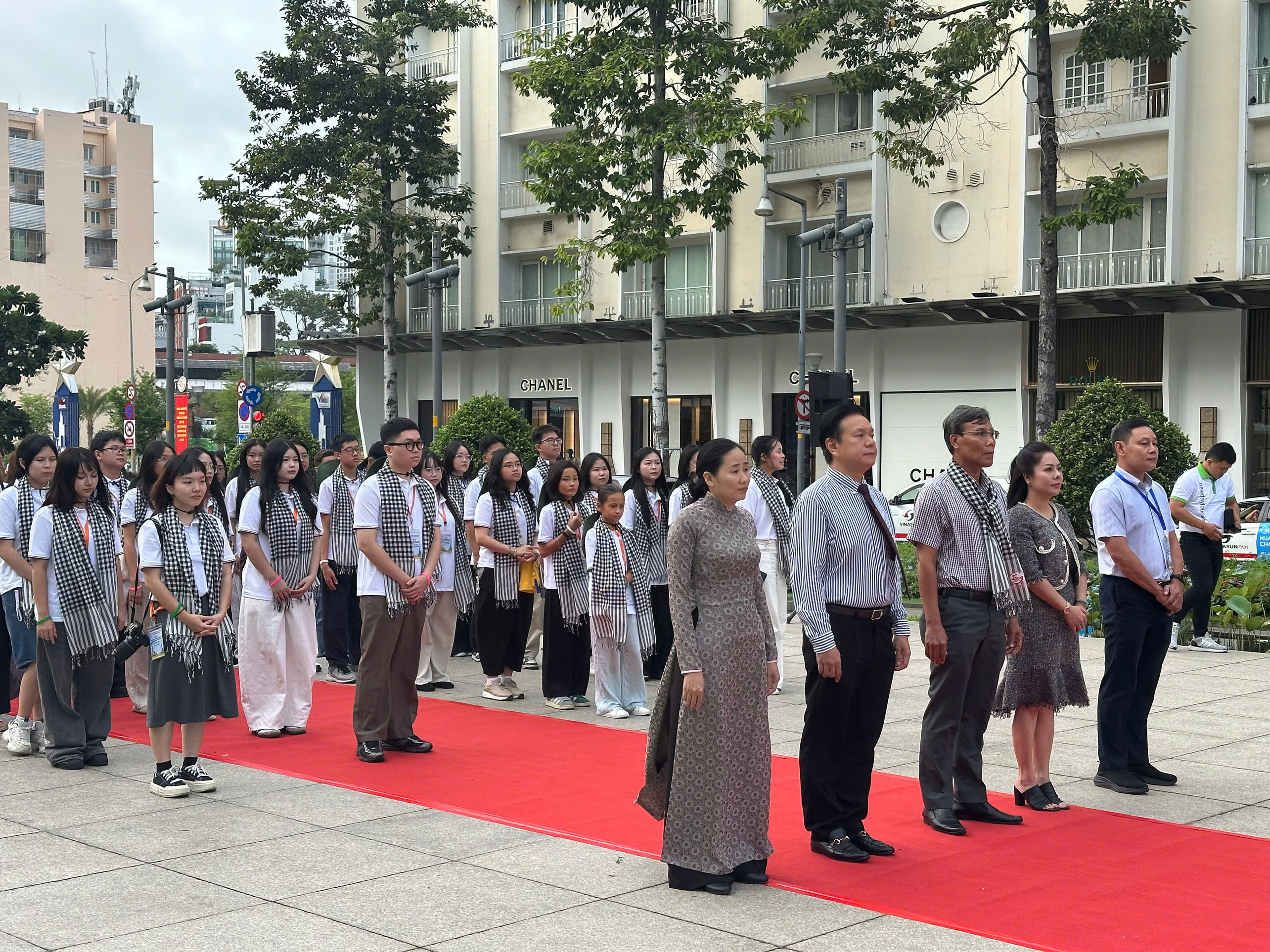 Nhiều hoạt động hướng về quê hương tại trại hè thanh thiếu niên kiều bào Thành phố Hồ Chí Minh Nhiều hoạt động hướng về quê hương tại trại hè thanh thiếu niên kiều bào Thành phố Hồ Chí Minh