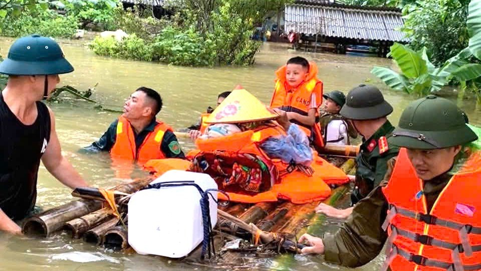 កងទ័ព និងជីវពលជាង ២៣២.០០០ នាក់ ប្រចាំការជួយគាំទ្រប្រជាពលរដ្ឋជម្នះផលវិបាកដោយសារព្យុះភ្លៀង